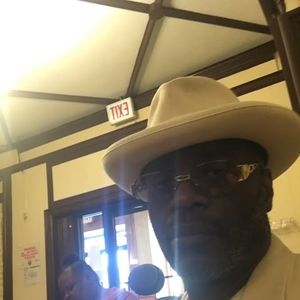 Meet your Posher, Erskin